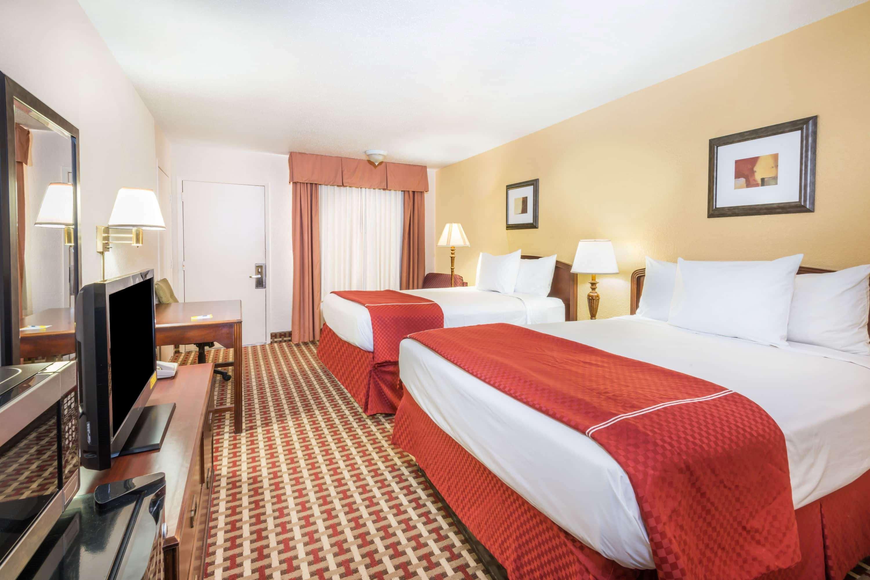 Days Inn By Wyndham Ottawa Екстер'єр фото